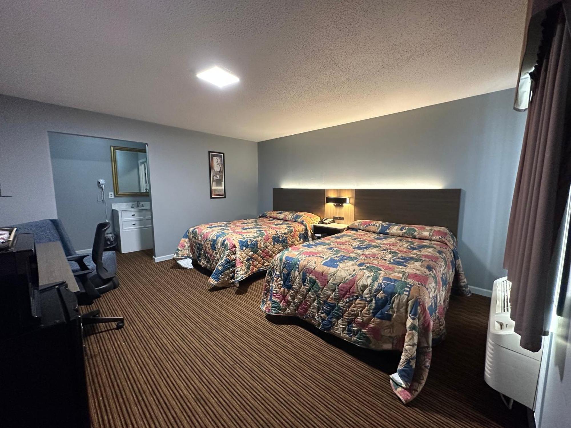 Walhalla Rodeway Inn & Suites מראה חיצוני תמונה